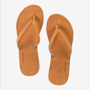 Harimari Meadows Flip Flop in Tobacco Sandal Women’s Size 7